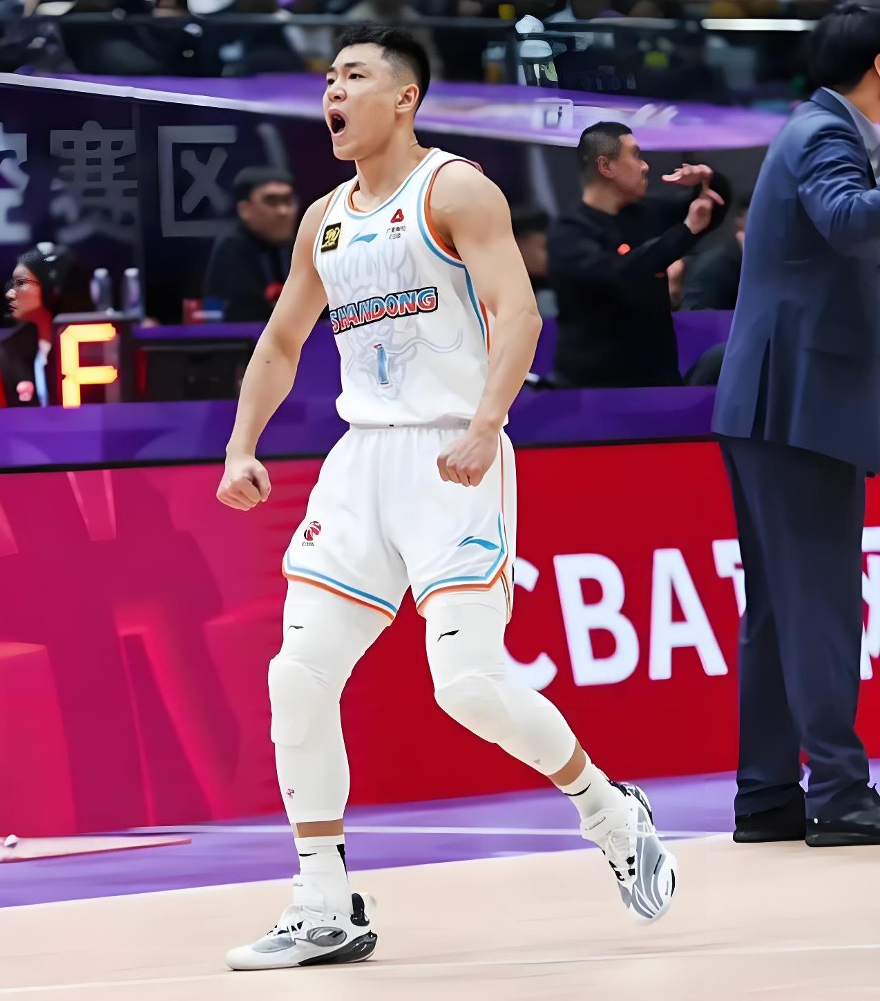 开云体育 真人-关于里程碑夜！山东男篮远射贴柱，足总杯赛后刷纪录，管理层满意，球队文化再被提及的信息