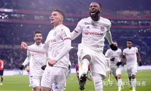 开云体育 注册-行进间双手胸前传接球教案