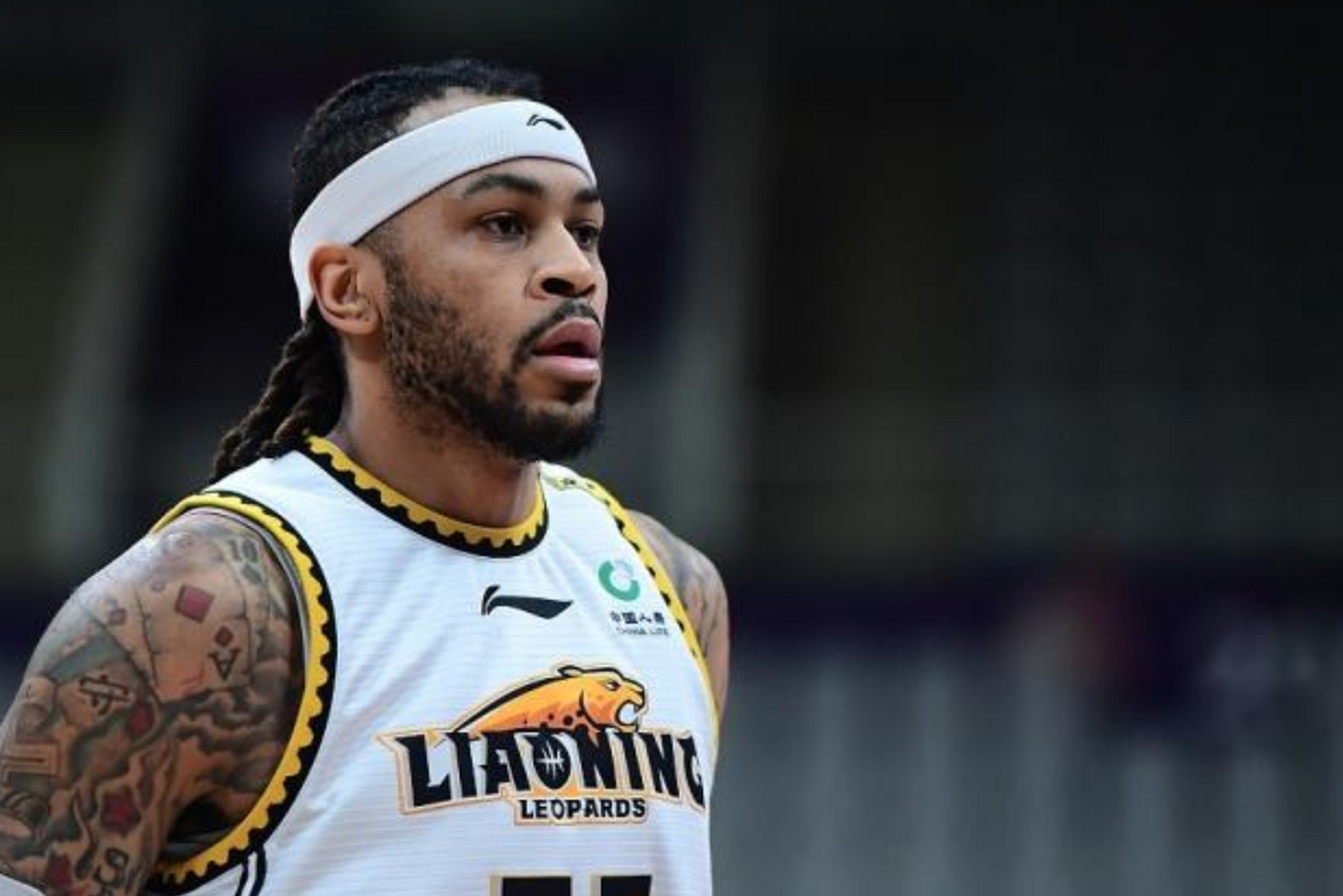 开云体育 注册-包含赛地聚焦:CBA常规赛加时末段热度飙升,里尔官宣签约,管理层满意,更衣室氛围转暖的词条