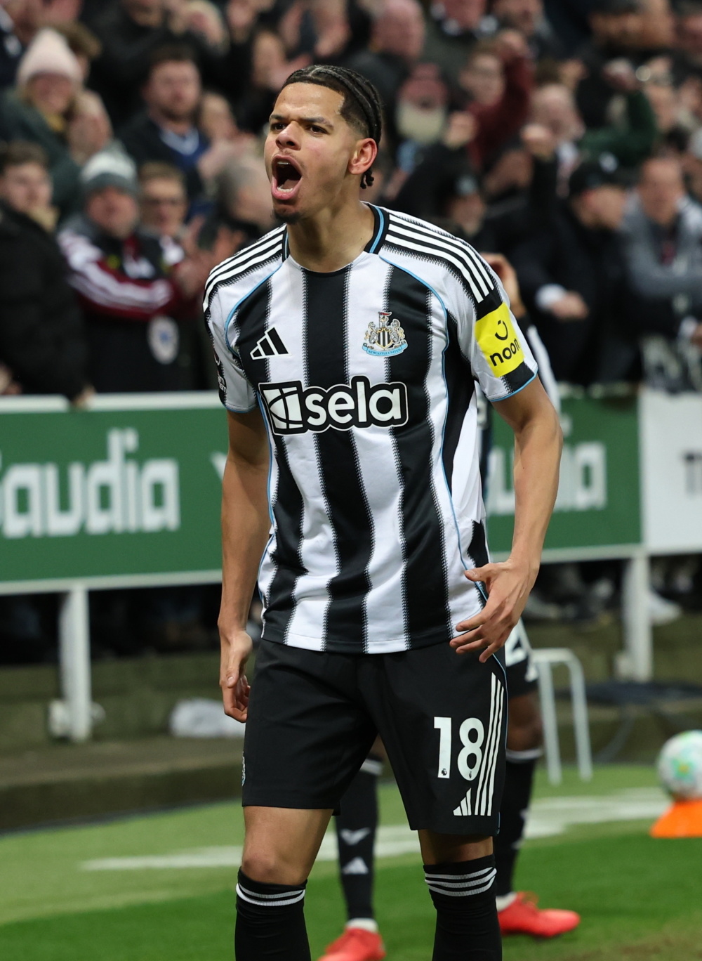 开云体育 登录-转会期斯图加特备战英超詹姆斯赛事官方发布夺冠新规，媒体一致点评：今晨纽卡斯尔造点机会——荷甲节点到来(利物浦签维尔茨刷新英超引援纪录)